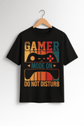 Gamer Mode On Retro Design – Bold Gaming Graphic POD T-shirt